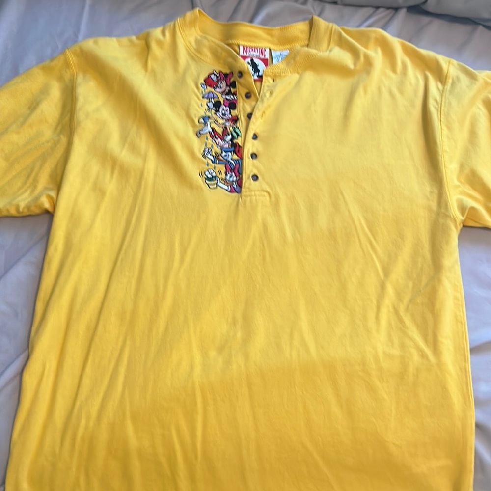 Disney Vintage Mickey and Friends Embroidered T- shirt Size Large